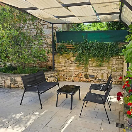 Vila House Brnistra Rakalj