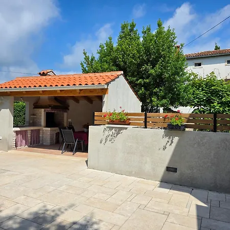 House Brnistra